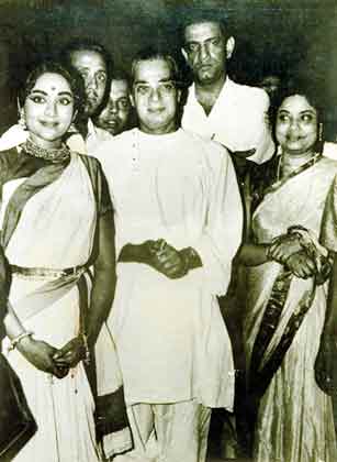 Uday mingling with Bombay movie personality